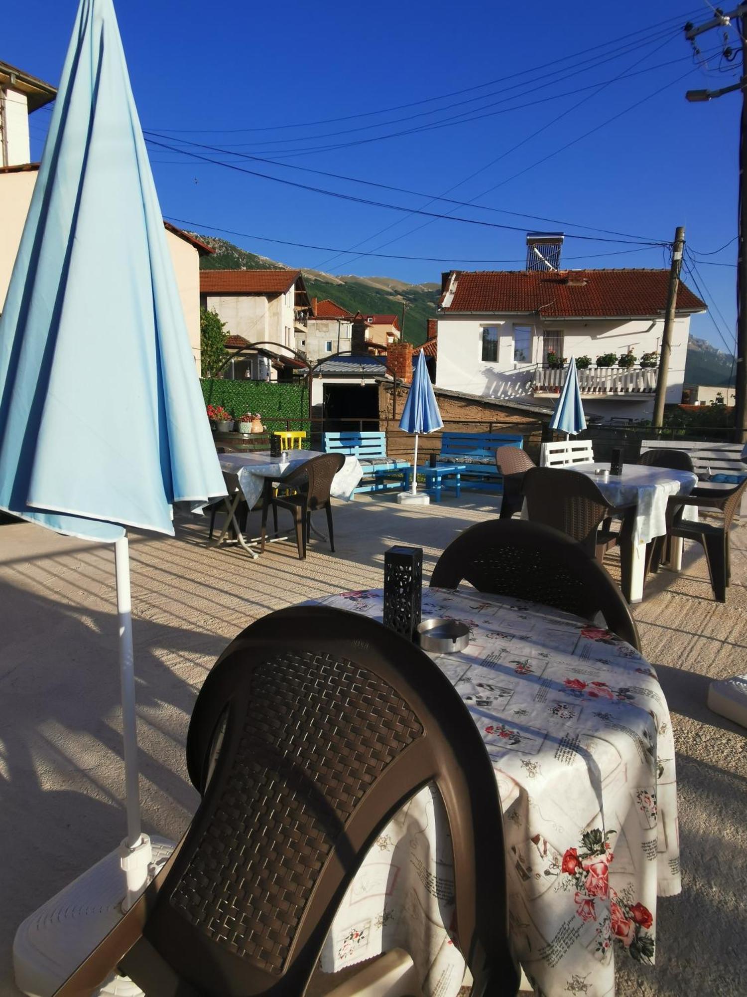 Gopo Guesthouse Elshani Esterno foto